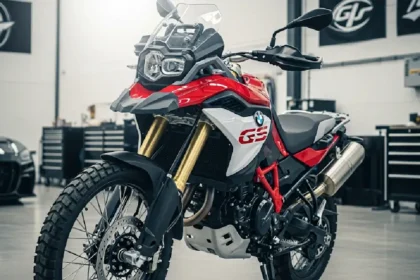 BMW F 450 GS बाइक भारत में टेस्टिंग के दौरान – एग्रेसिव लुक और प्रीमियम फीचर्स के साथ